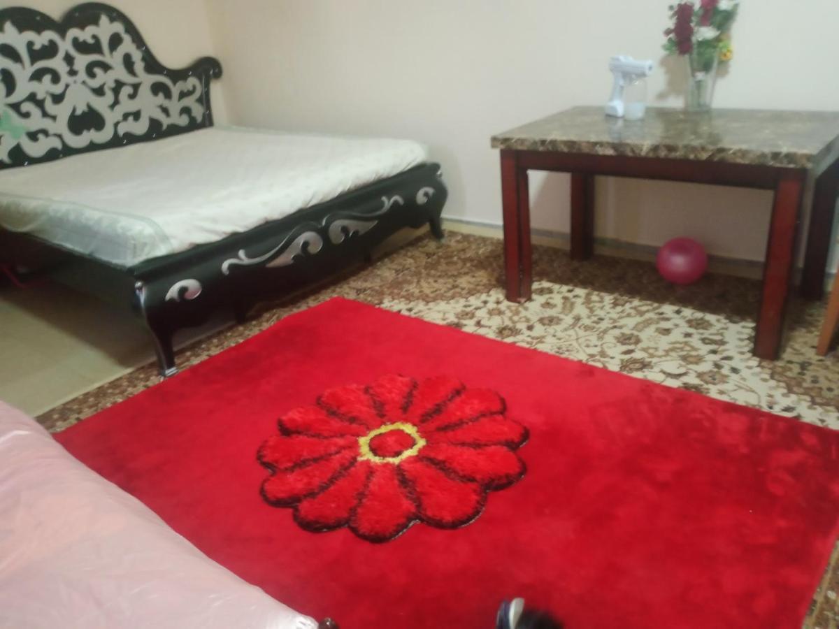 Furnished Room Just 1 Minute To Al Ain Mall Buitenkant foto