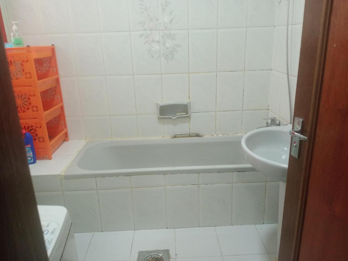 Furnished Room Just 1 Minute To Al Ain Mall Buitenkant foto